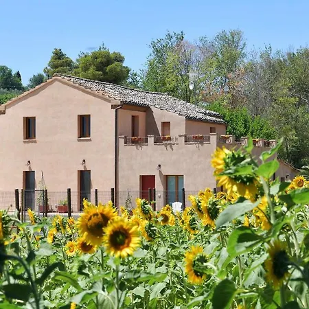 Apartment Casa Montefiore 13 Lt Nella Tranquilla Campagna Marchigiana